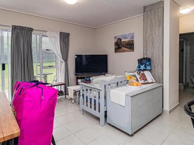 2 Bedroom Apartment in Klein Parys