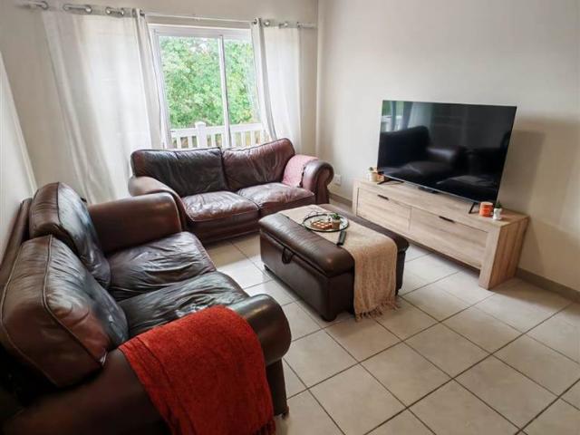 2 Bedroom Apartment in Klein Parys