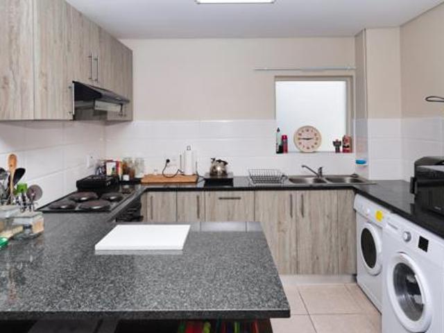 2 Bedroom Apartment in Klein Parys