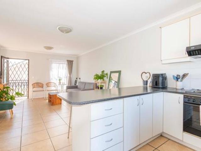 2 Bedroom Apartment in Klein Welgevonden