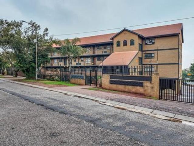 2 Bedroom Apartment in Kloofendal