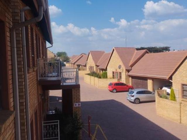 2 Bedroom Apartment in Kosmosdal