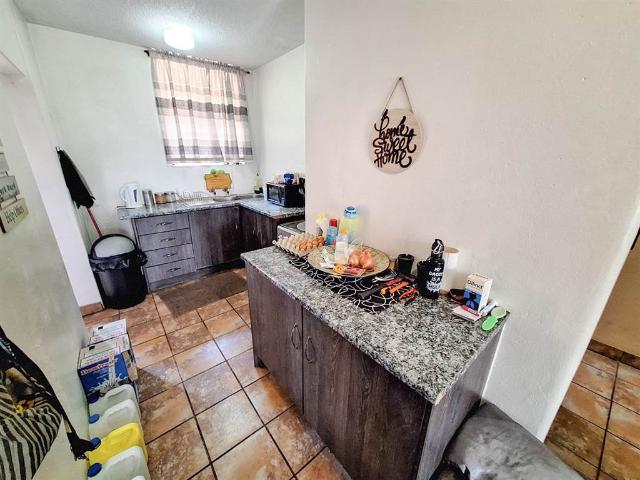 2 Bedroom Apartment in Krugersdorp Central