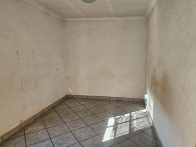 2 Bedroom Apartment in Lyttelton Manor