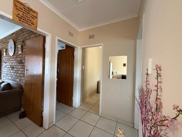 2 Bedroom Apartment in La Hoff