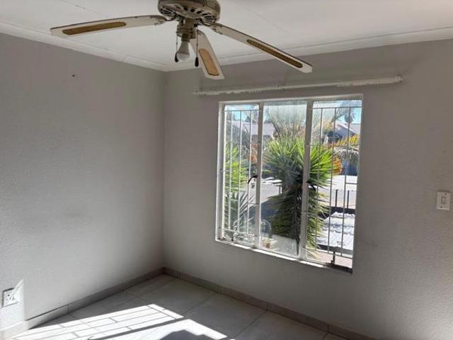 2 Bedroom Apartment in Lakefield