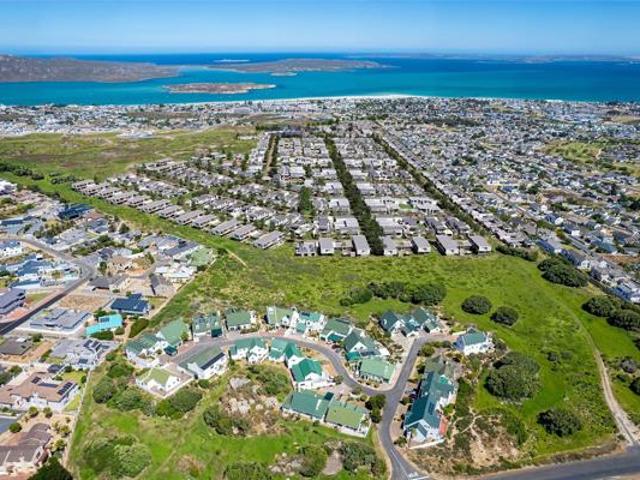 2 Bedroom Apartment in Langebaan Central