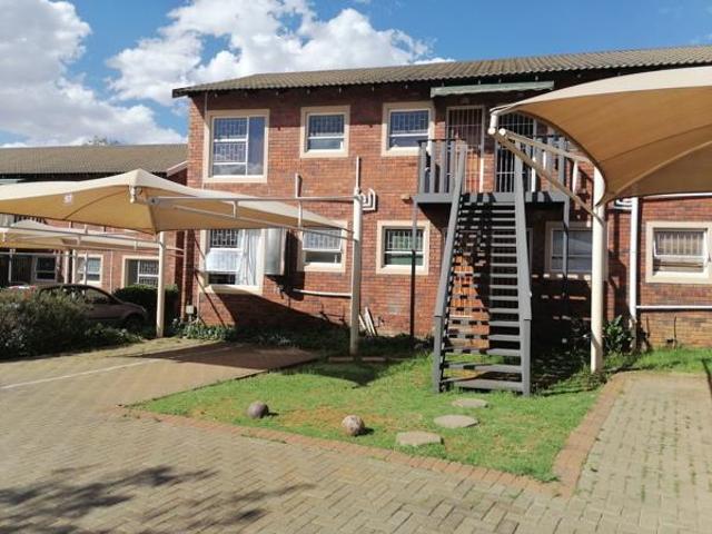 2 Bedroom Apartment in Langenhoven Park