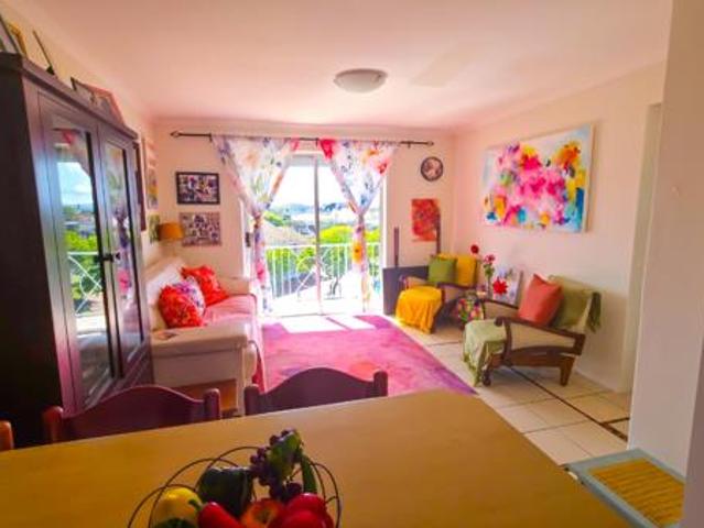 2 Bedroom Apartment in Lansdowne
