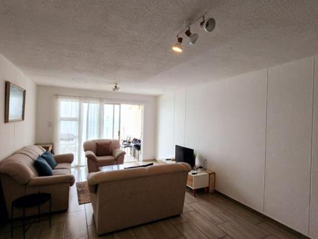 2 Bedroom Apartment in Lawrence Rocks