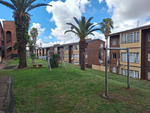 2 Bedroom Apartment in Laudium