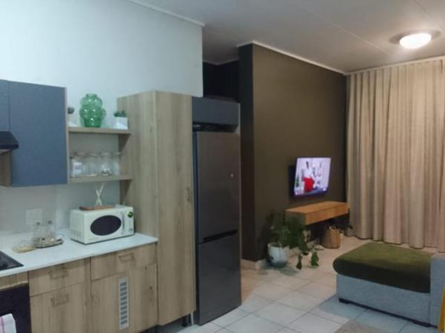 2 Bedroom Apartment in Linbro Park