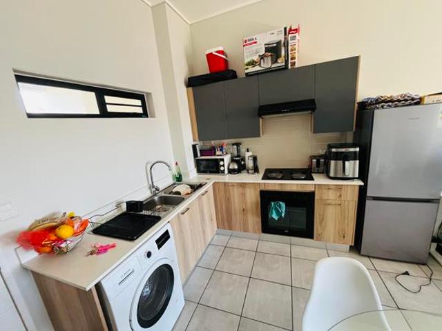 2 Bedroom Apartment in Linbro Park