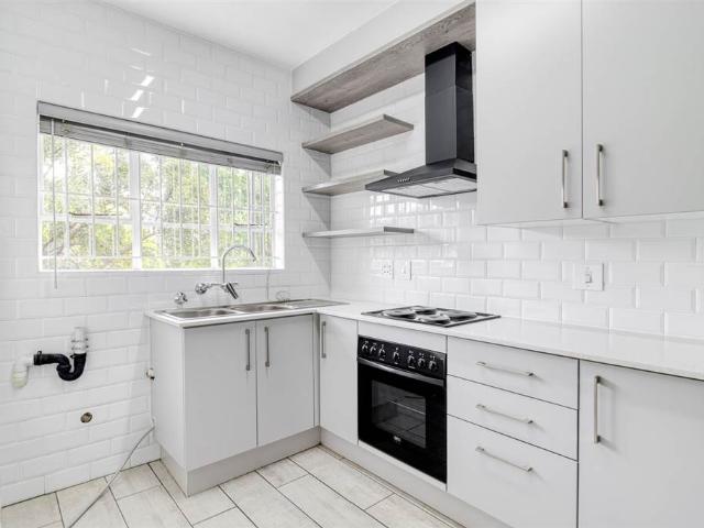 2 Bedroom Apartment in Linden