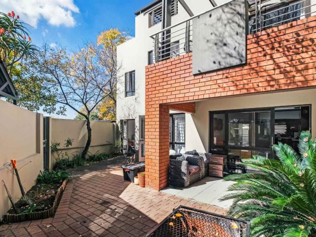 2 Bedroom Apartment in Lonehill