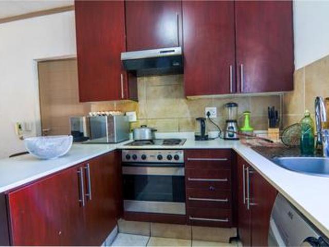 2 bedroom apartment in lonehill