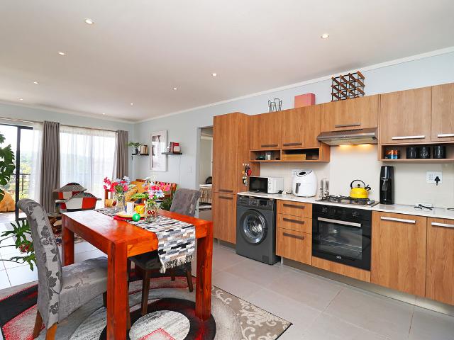 2 Bedroom Apartment in Lonehill
