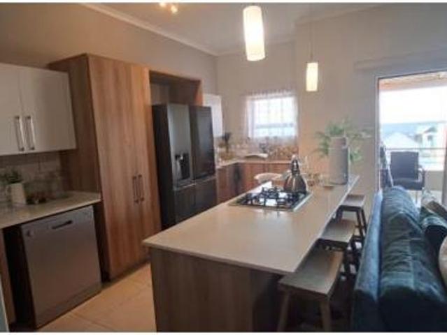 2 Bedroom Apartment in Louwlardia