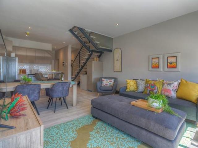 2 Bedroom Apartment in Paardevlei