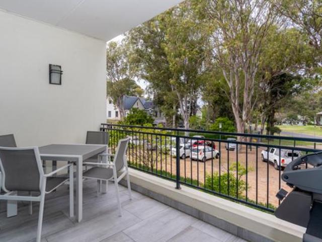 2 Bedroom Apartment in Paardevlei