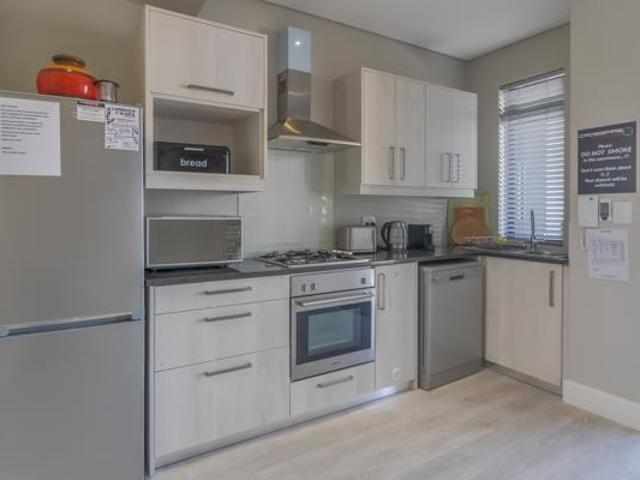 2 Bedroom Apartment in Paardevlei