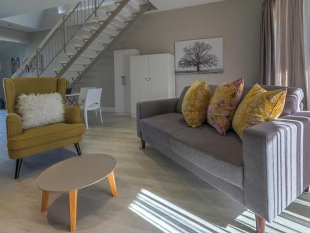 2 Bedroom Apartment in Paardevlei