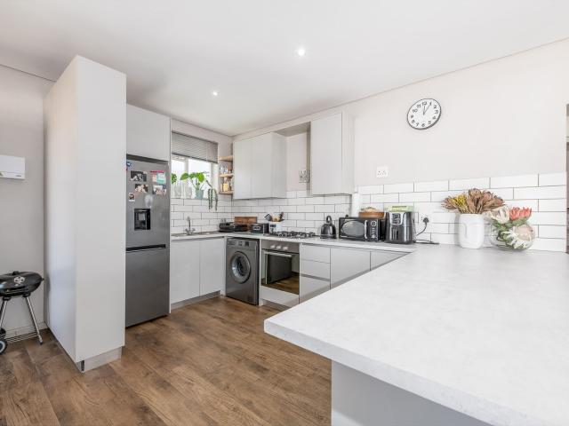 2 Bedroom Apartment in Paarl Central