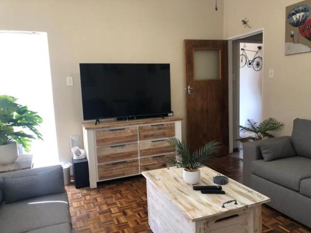 2 Bedroom Apartment in Paarl Central