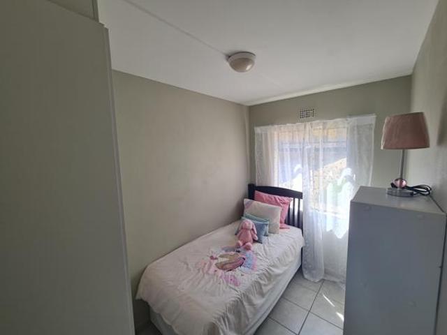 2 Bedroom Apartment in Palm Ridge