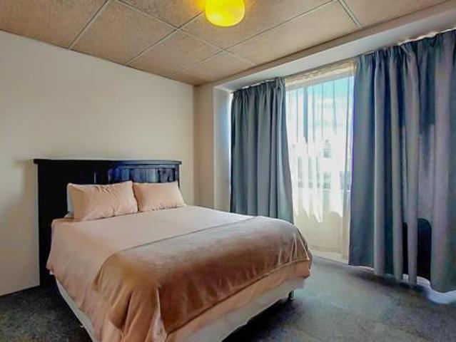 2 Bedroom Apartment in Parow Central