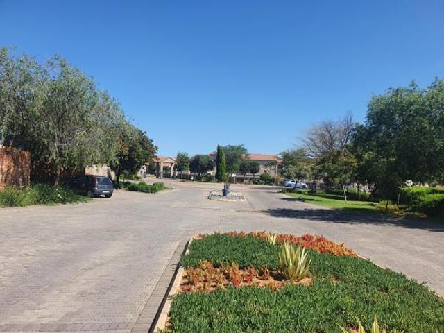 2 Bedroom Apartment in Paramount Estate