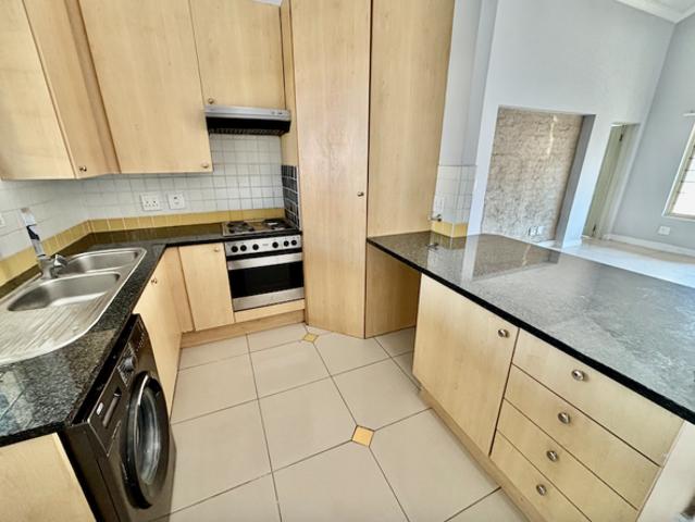 2 Bedroom Apartment in Parktown North