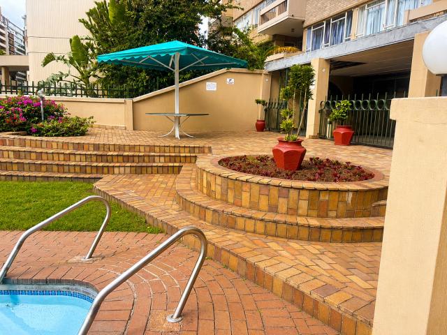 2 Bedroom Apartment in Parktown