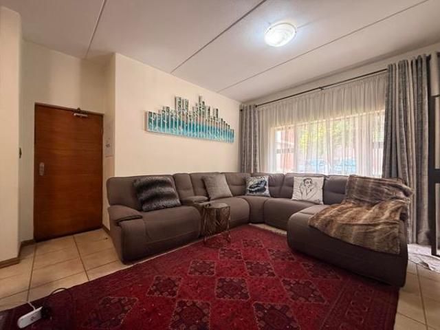 2 Bedroom Apartment in Parkwood