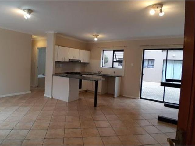 2 Bedroom Apartment in Parklands