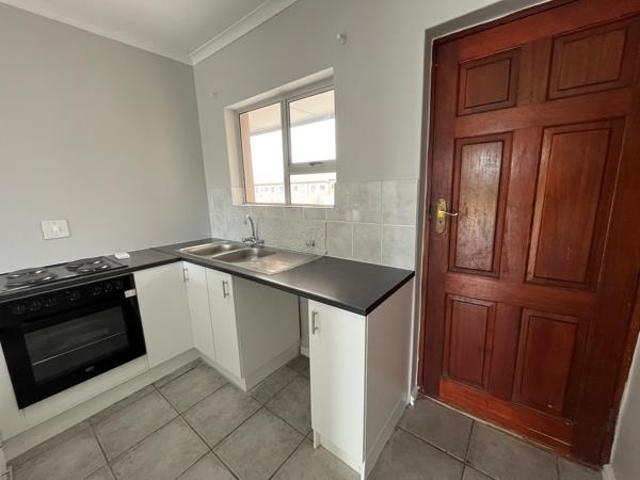 2 Bedroom Apartment in Parklands