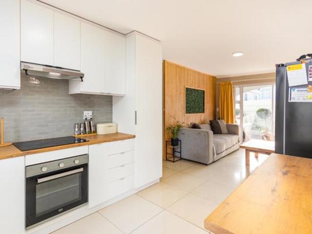 2 Bedroom Apartment in Parklands