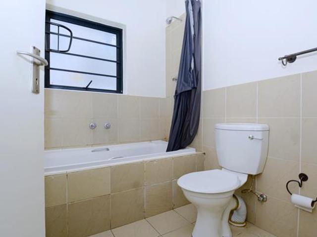 2 Bedroom Apartment in Parklands