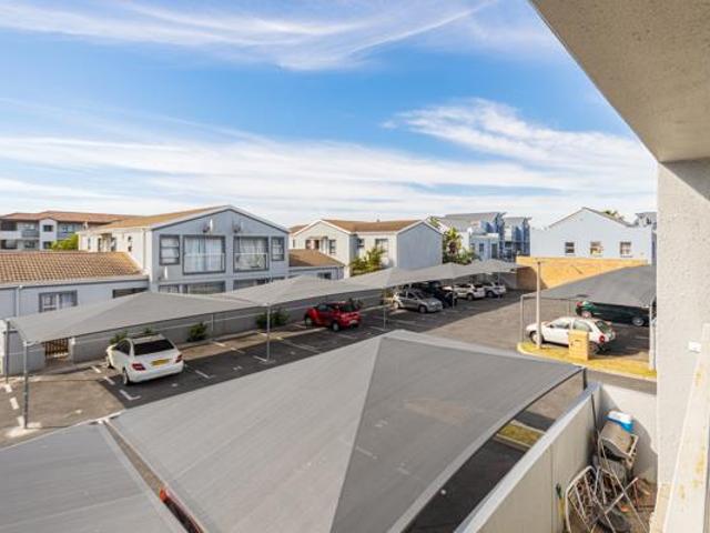 2 Bedroom Apartment in Parklands