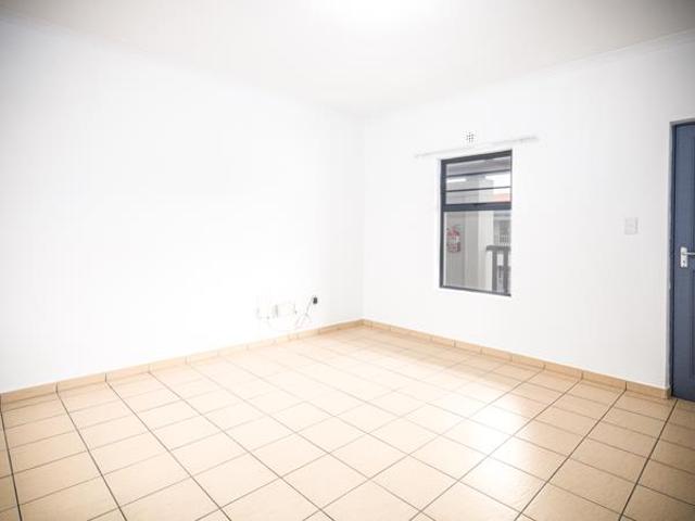 2 Bedroom Apartment in Parklands