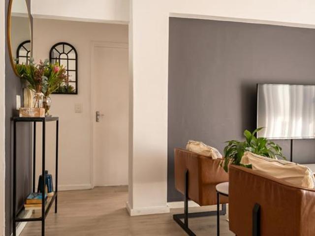 2 Bedroom Apartment in Parklands