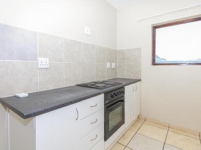 2 Bedroom Apartment in Parklands