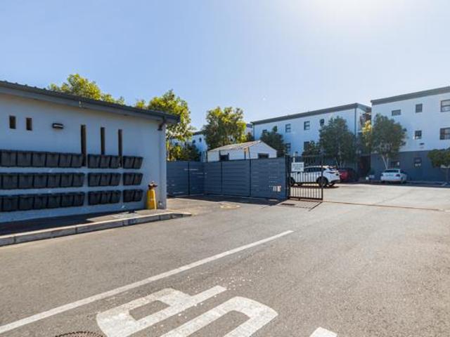 2 Bedroom Apartment in Parklands
