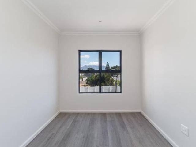 2 Bedroom Apartment in Parklands