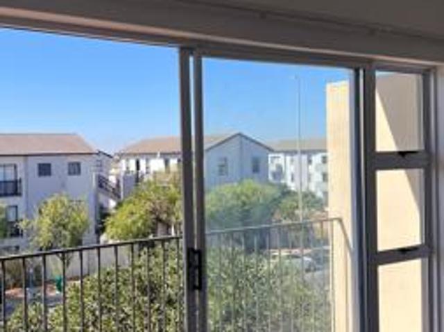 2 Bedroom Apartment in Parklands