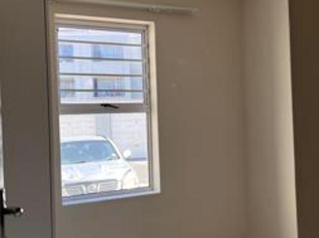 2 Bedroom Apartment in Parklands