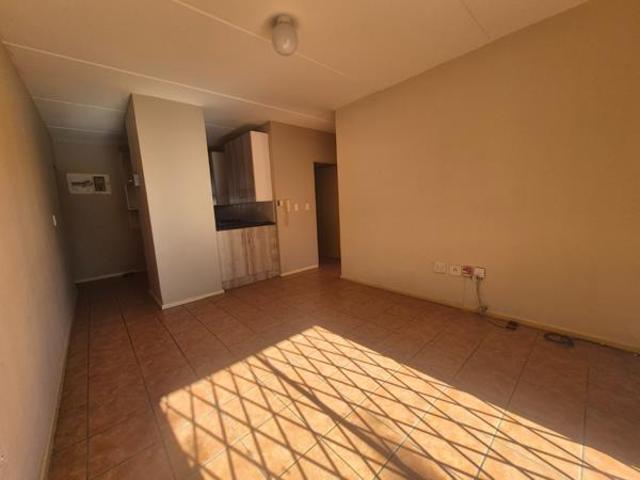 2 Bedroom Apartment in Parklands