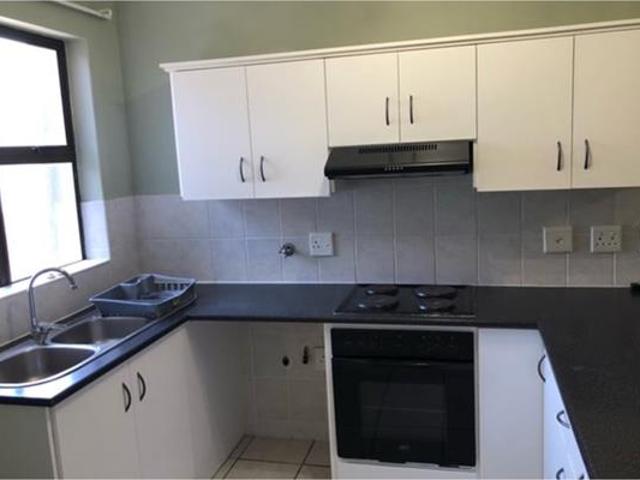 2 Bedroom Apartment in Parklands