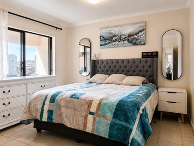 2 Bedroom Apartment in Parklands