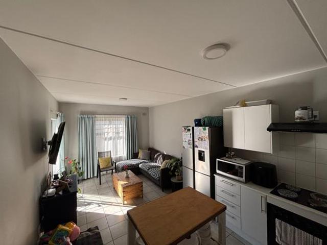 2 Bedroom Apartment in Parklands